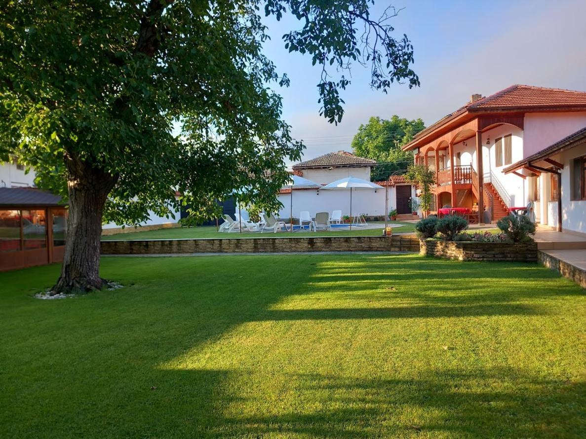 Bolyarski Stan Guest House Veliki Preslav Exteriér fotografie